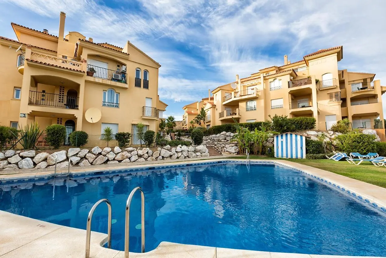 דירות מיחאס Riviera Relax & Pool